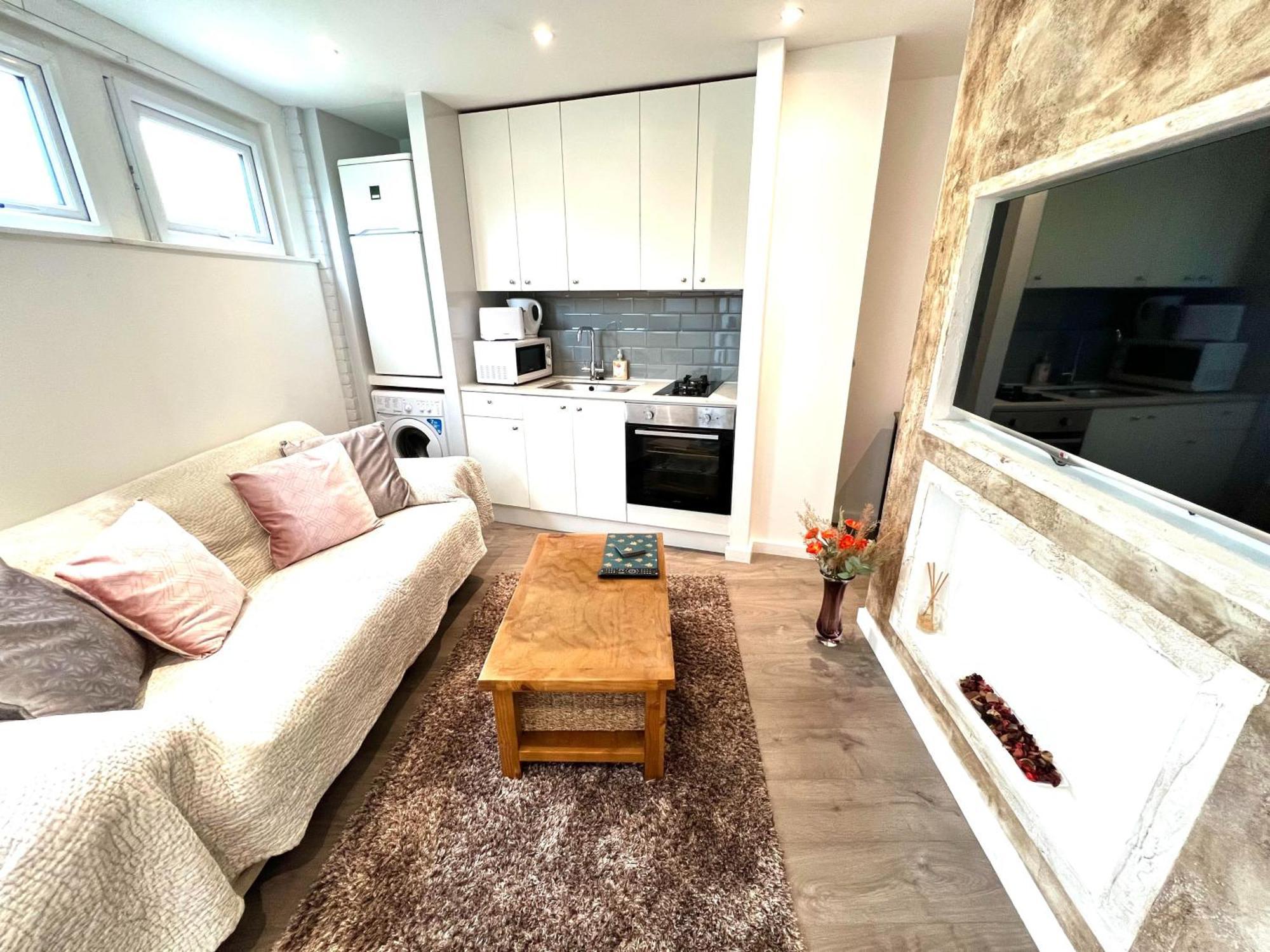 Modern Studio Apartment With Free Wifi London Exterior foto