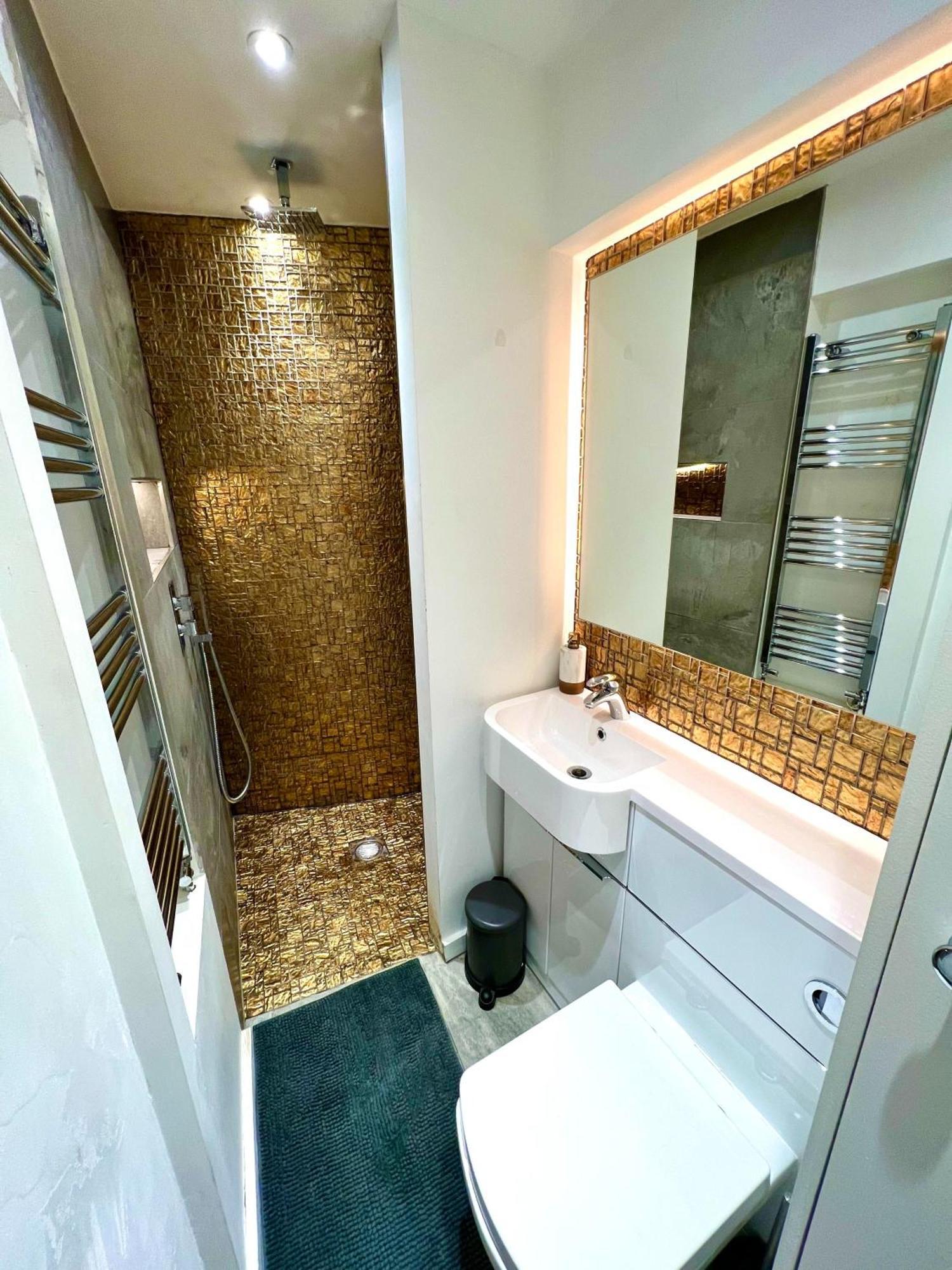 Modern Studio Apartment With Free Wifi London Exterior foto